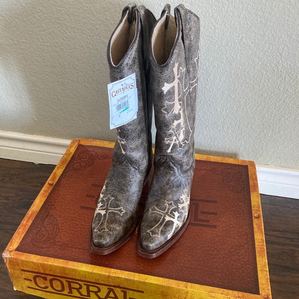 Corral grey cross boots
